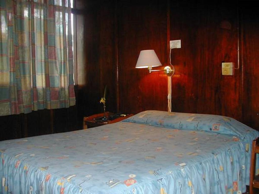 Hotel Don Carlos Puerto Maldonado Zimmer foto